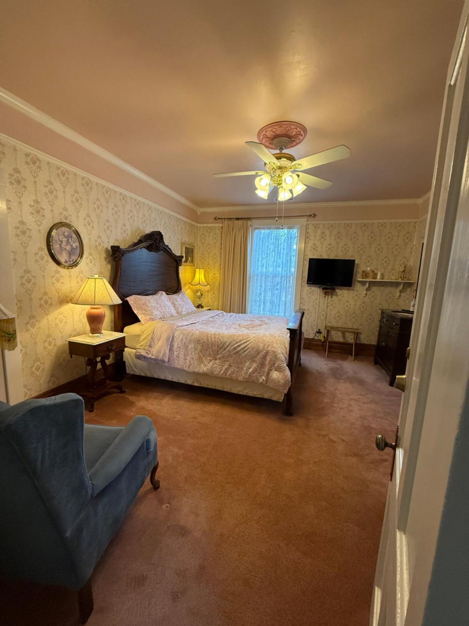 Roseberry House Bed And Breakfast Susanville Exterior photo
