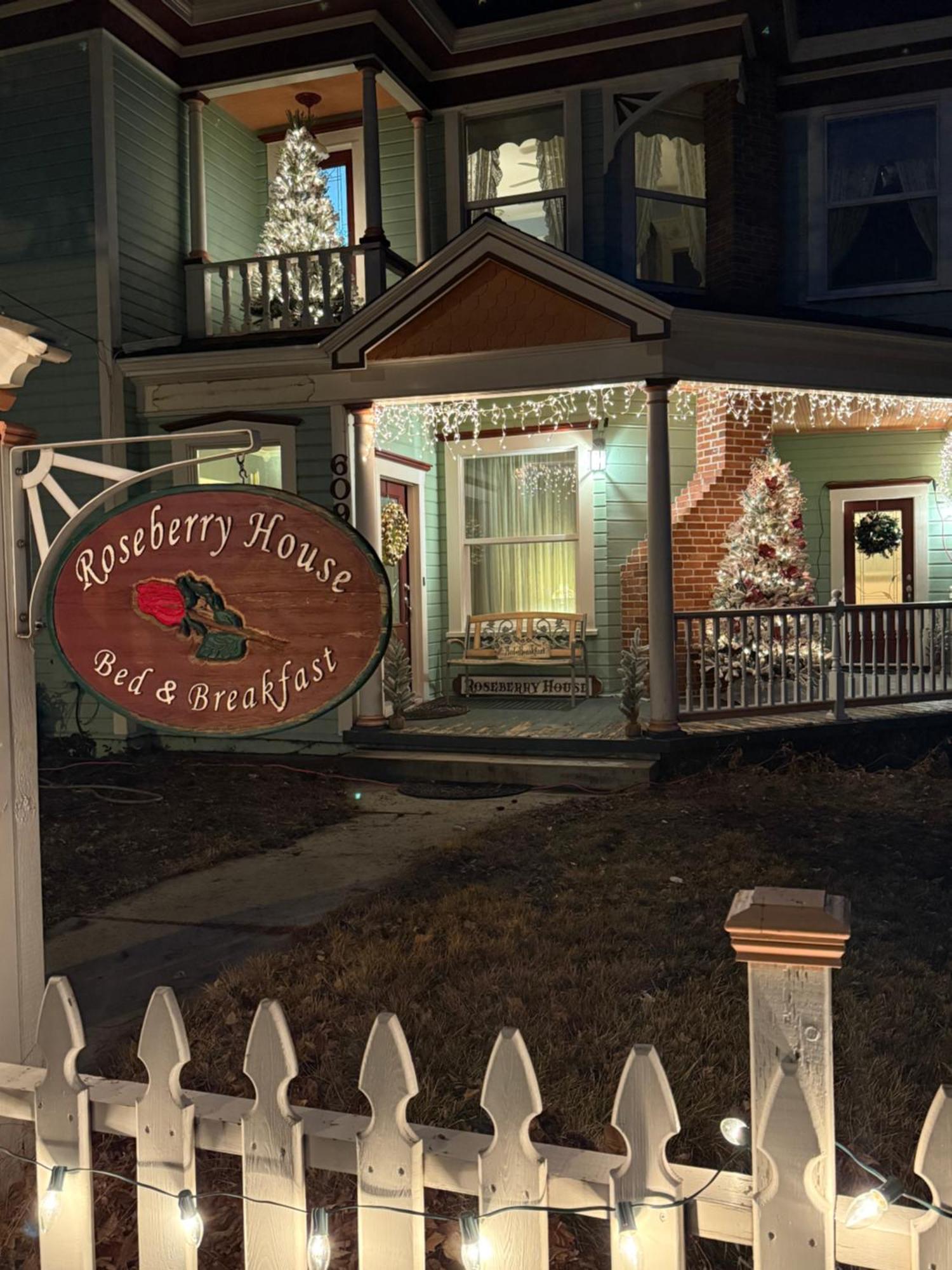Roseberry House Bed And Breakfast Susanville Exterior photo